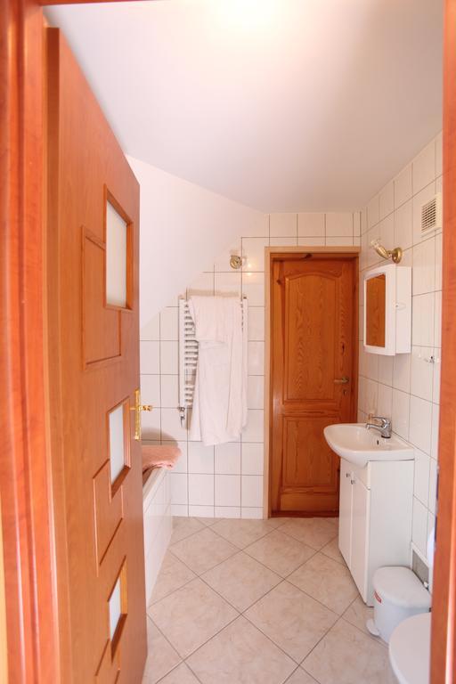 Gosciniec W Sadurkach Guest House Nałęczów Стая снимка