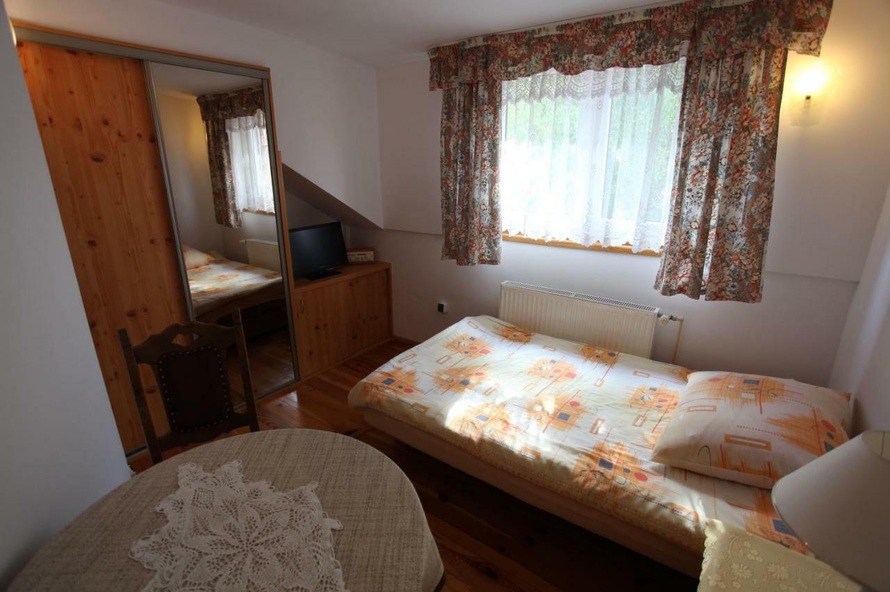 Gosciniec W Sadurkach Guest House Nałęczów Екстериор снимка