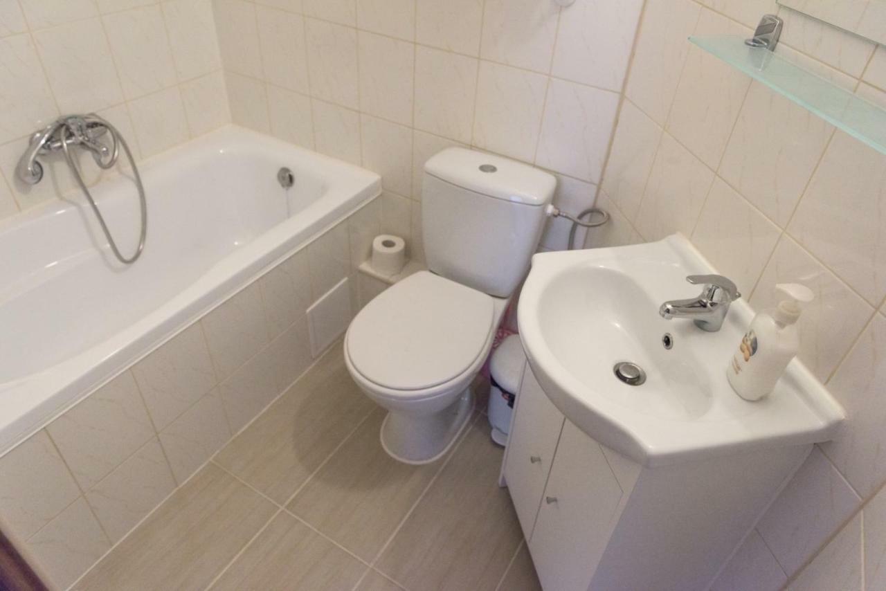 Gosciniec W Sadurkach Guest House Nałęczów Екстериор снимка