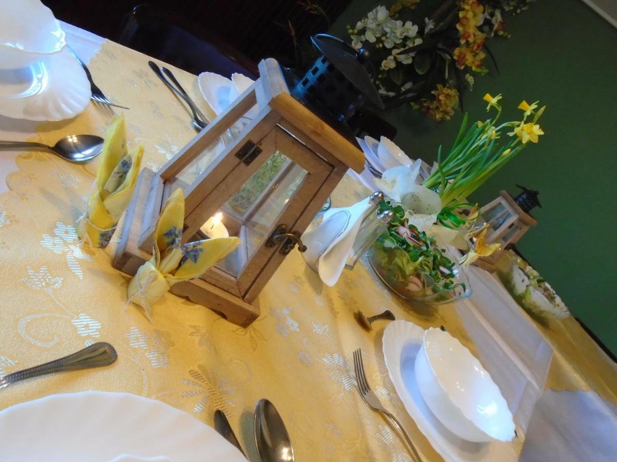Gosciniec W Sadurkach Guest House Nałęczów Екстериор снимка